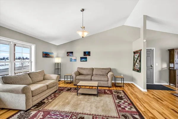 $574,900 | 901 South Blue Mounds Street, Mount Horeb, WI 53572