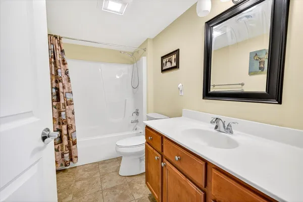 $574,900 | 901 South Blue Mounds Street, Mount Horeb, WI 53572