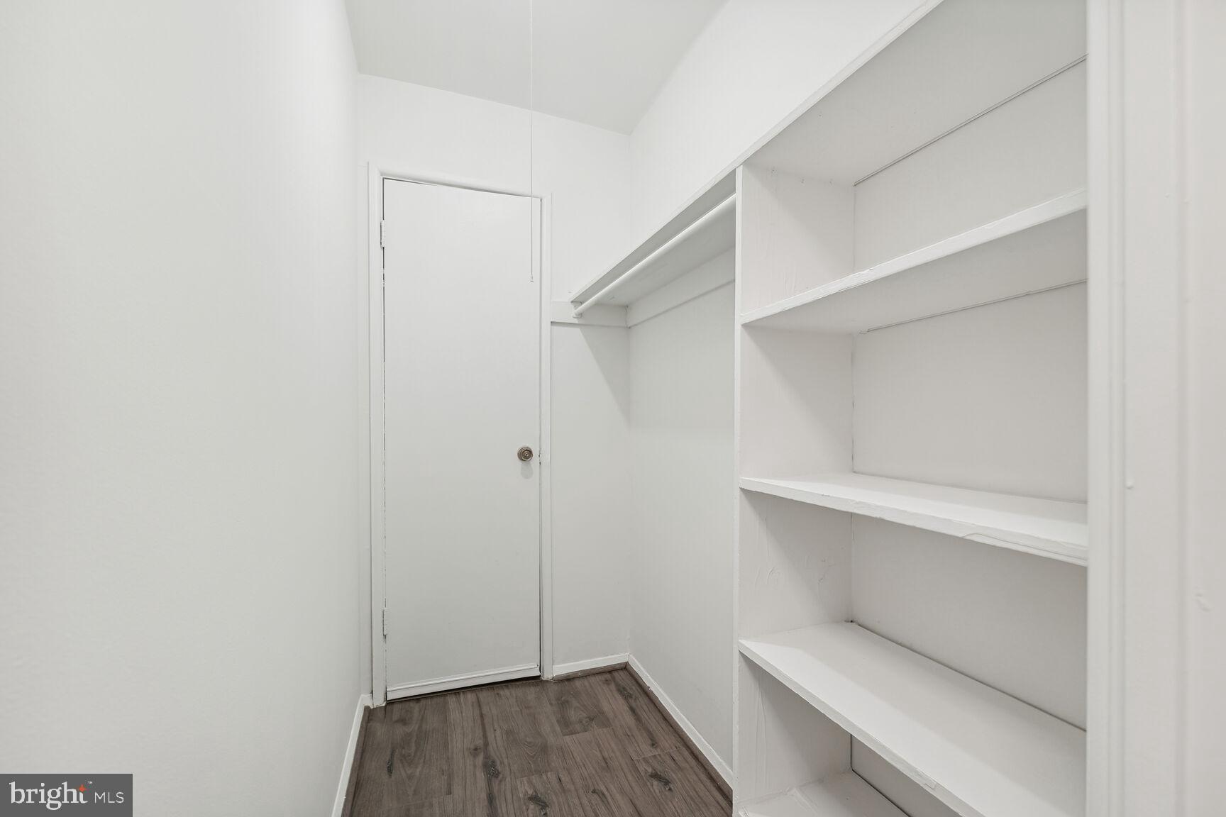 2911 Charing Cross Road, Unit 9 Falls Church, VA 22042 - Photo 9 of 16 Gallery Image 9