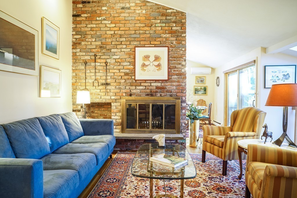 596 Springs Road Bedford, MA 01730 - Photo 6 of 19 Gallery Image 6