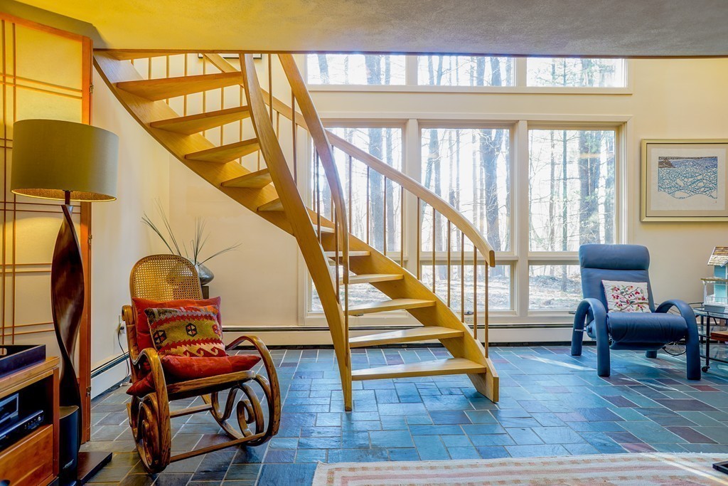 596 Springs Road Bedford, MA 01730 - Photo 10 of 19 Gallery Image 10