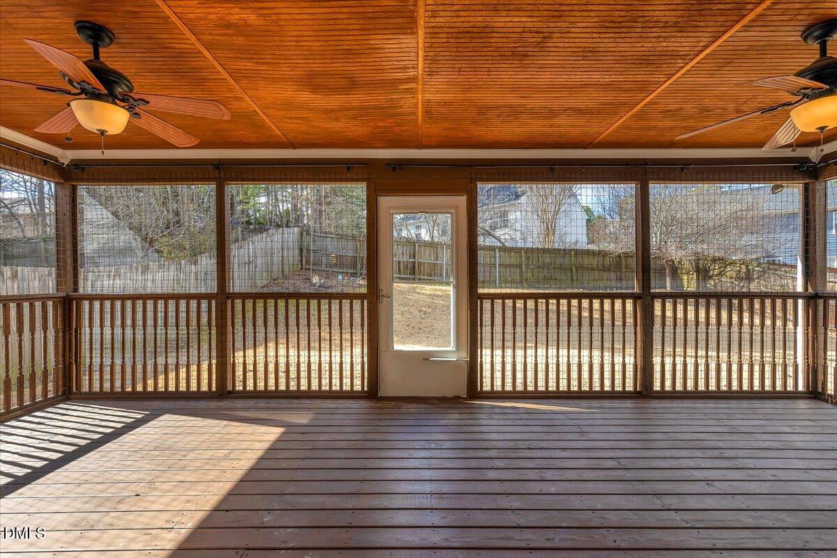 708 Straywhite Avenue Apex, NC 27539 - Photo 24 of 69 24-Final 708 Straywhite Apex--RJREM -038