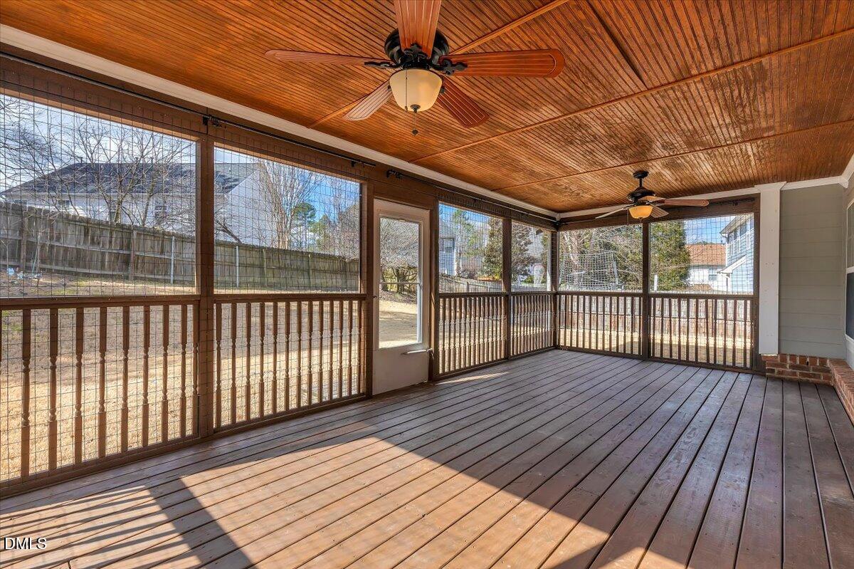 708 Straywhite Avenue Apex, NC 27539 - Photo 25 of 69 25-Final 708 Straywhite Apex--RJREM -038