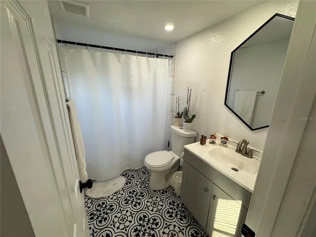 $145,500 | 825 County Road 481, Lake Panasoffkee, FL 33538