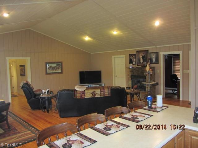 1140 Matthews Road Pilot Mountain, NC 27041 - Photo 13 of 28 Gallery Image 13