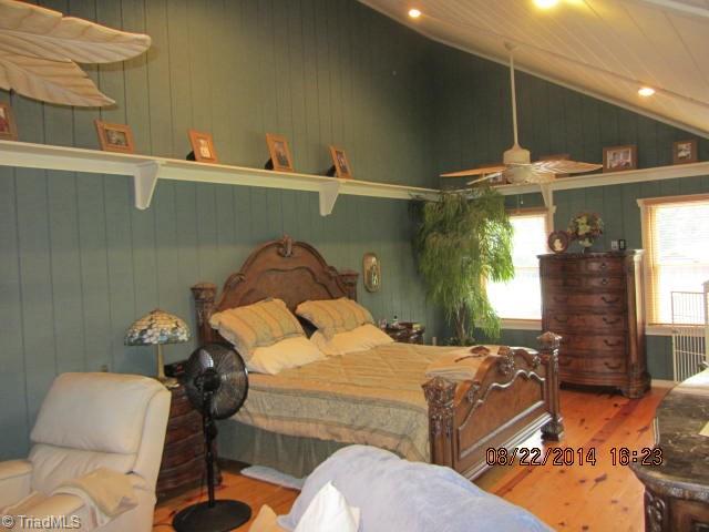 1140 Matthews Road Pilot Mountain, NC 27041 - Photo 14 of 28 Gallery Image 14