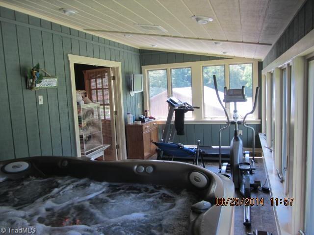 1140 Matthews Road Pilot Mountain, NC 27041 - Photo 16 of 28 Gallery Image 16