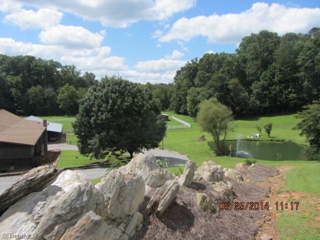 1140 Matthews Road Pilot Mountain, NC 27041 - Photo 22 of 28 Gallery Image 22