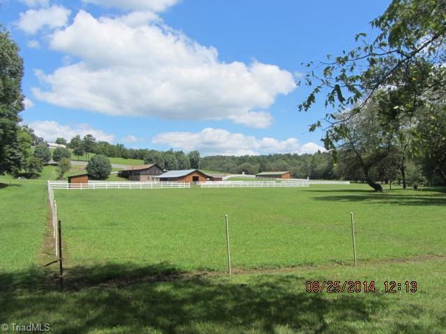 1140 Matthews Road Pilot Mountain, NC 27041 - Photo 23 of 28 Gallery Image 23