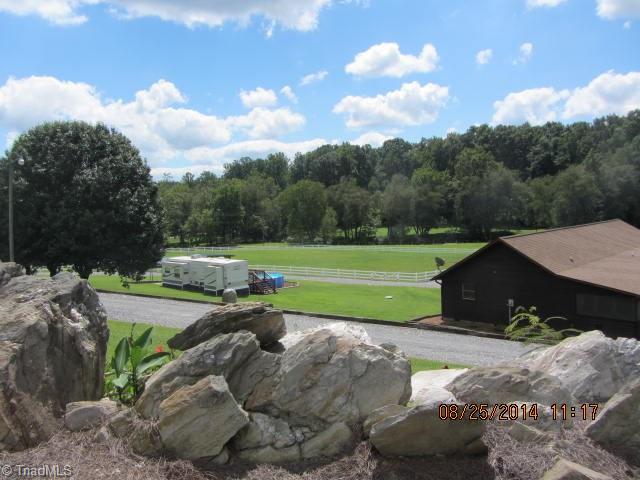 1140 Matthews Road Pilot Mountain, NC 27041 - Photo 26 of 28 Gallery Image 26
