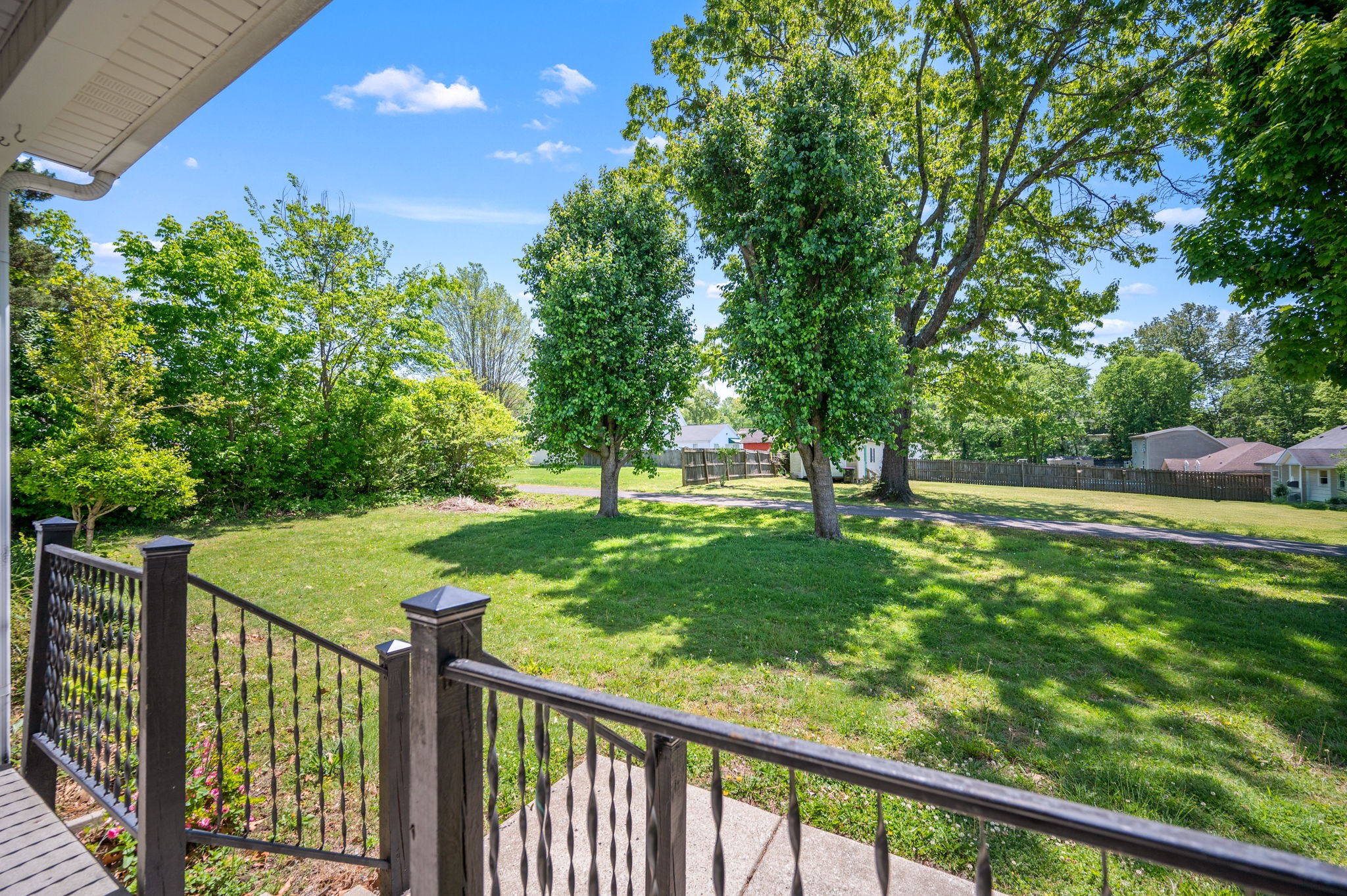 255 Walnut Street Greenbrier, TN 37073 - Photo 3 of 26