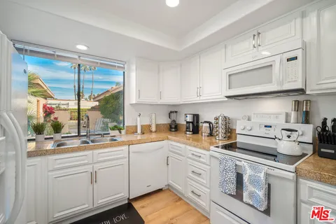 $3,500 | 60 La Ronda Drive, Rancho Mirage, CA 92270
