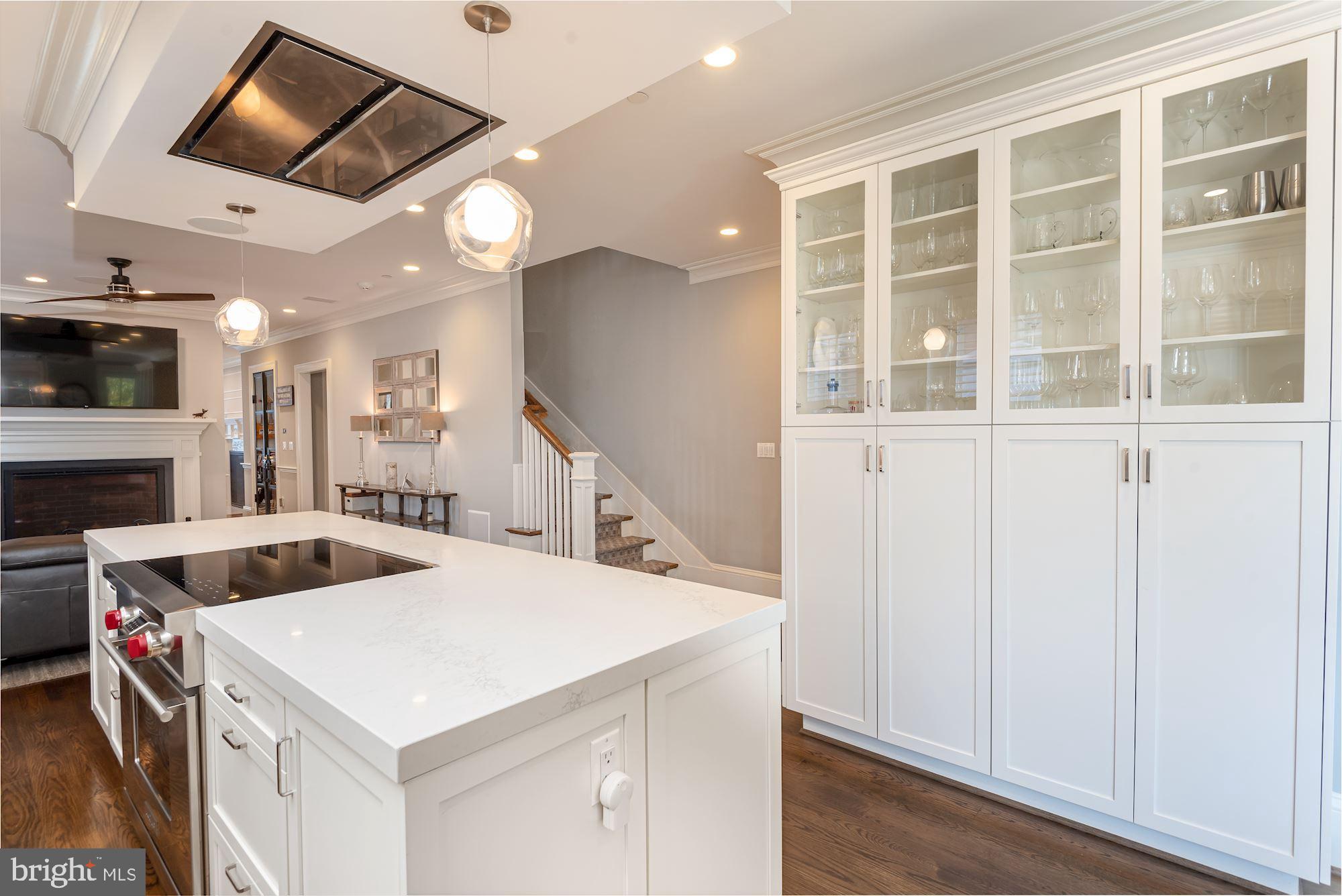 420 3rd Street Northeast Washington, DC 20002 - Photo 8 of 58 Kitchen Built-ins