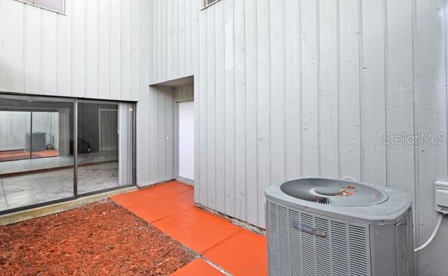 1502 Lake Buckeye Road, Unit 2 Winter Haven, FL 33881 - Photo 46 of 47 a very nice looking room