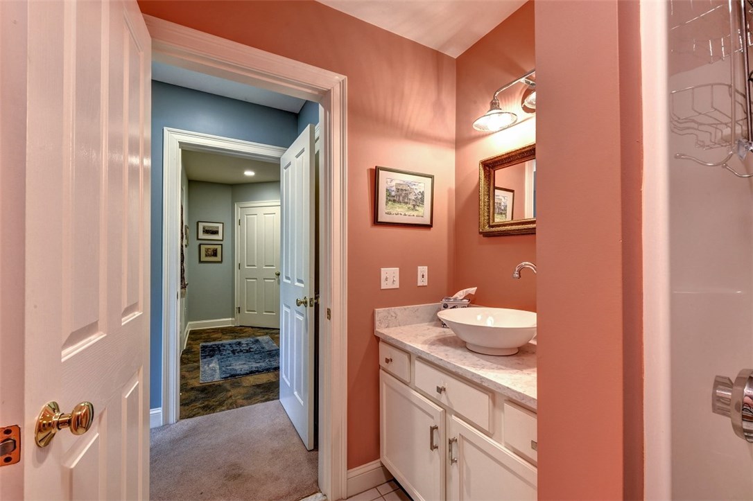 27 Oyster Point Warren, RI 02885 - Photo 33 of 40 Third bathroom