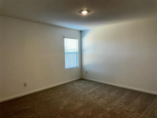 $1,750 | 2105 Sulky Lane, Aubrey, TX 76227