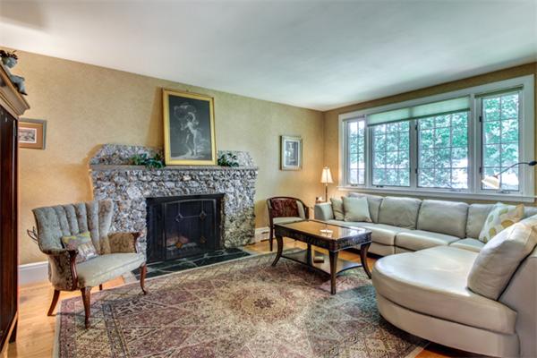 36 Grenwold Road Quincy, MA 02169 - Photo 7 of 30 Gallery Image 7