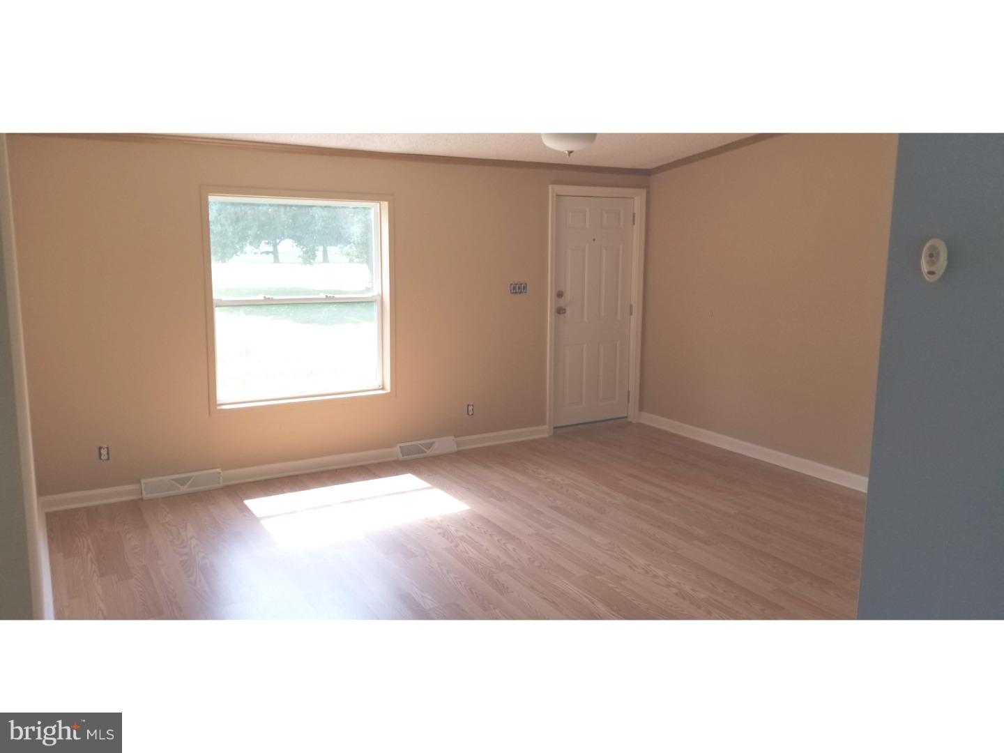14629 Shiloh Church Road Laurel, DE 19956 - Photo 7 of 25 Living Room