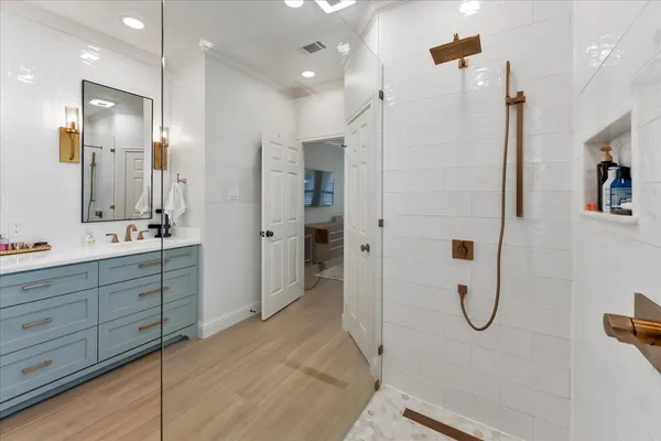 $925,000 | 31 Brywood Place, The Woodlands, TX 77382