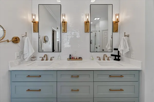 $925,000 | 31 Brywood Place, The Woodlands, TX 77382