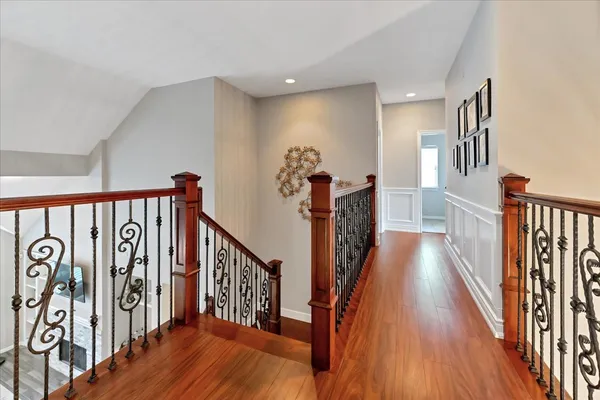 $925,000 | 31 Brywood Place, The Woodlands, TX 77382
