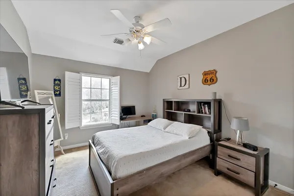 $925,000 | 31 Brywood Place, The Woodlands, TX 77382