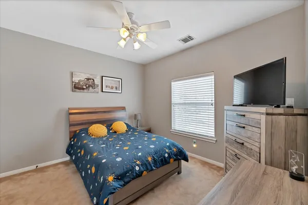 $925,000 | 31 Brywood Place, The Woodlands, TX 77382