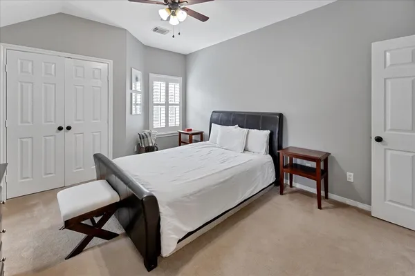 $925,000 | 31 Brywood Place, The Woodlands, TX 77382