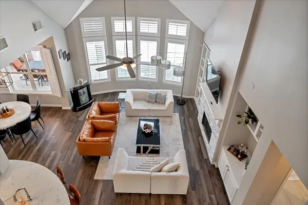 $925,000 | 31 Brywood Place, The Woodlands, TX 77382