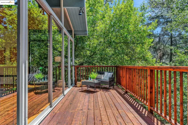 $849,000 | 2211 Arrowhead Drive, Oakland, CA 94611