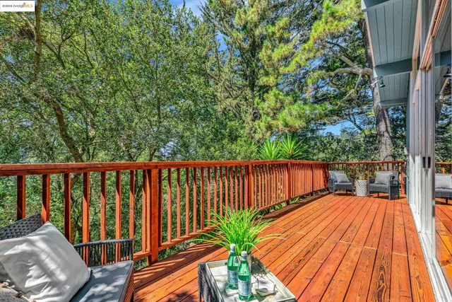 $849,000 | 2211 Arrowhead Drive, Oakland, CA 94611