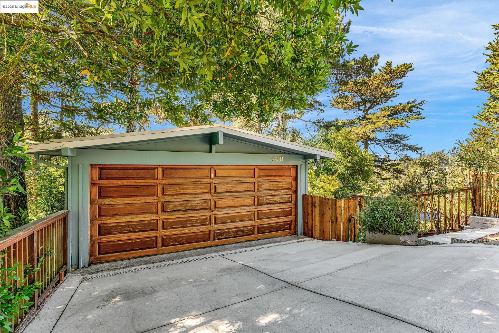 2211 Arrowhead Drive Oakland, CA 94611 - Photo 2 of 52 View of detached garage