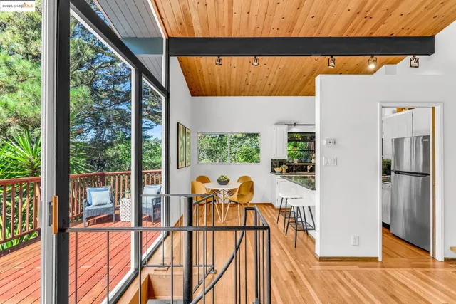 $849,000 | 2211 Arrowhead Drive, Oakland, CA 94611