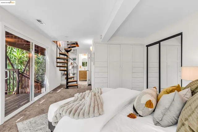 $849,000 | 2211 Arrowhead Drive, Oakland, CA 94611