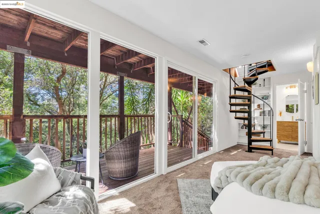 $849,000 | 2211 Arrowhead Drive, Oakland, CA 94611