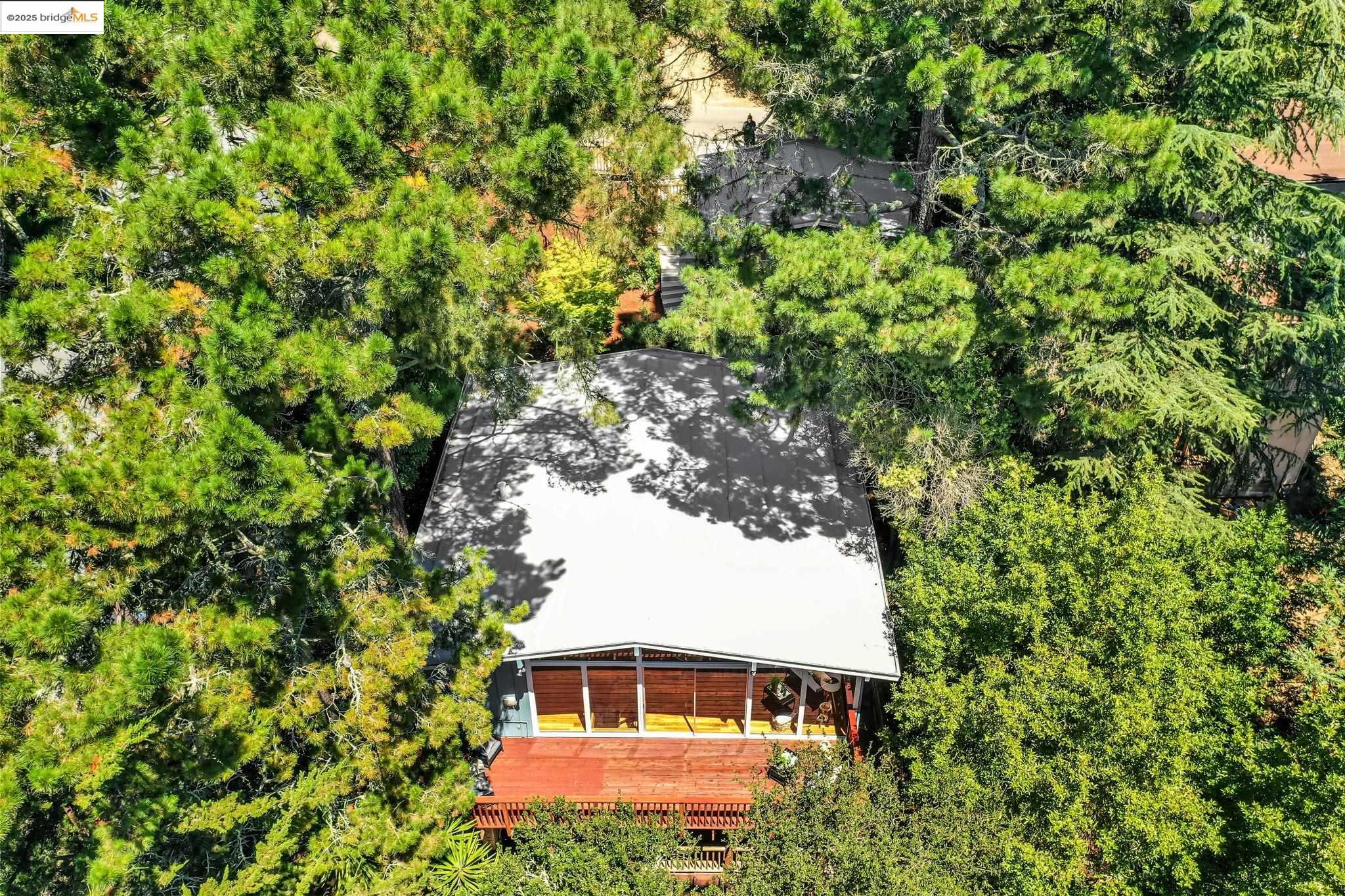 2211 Arrowhead Drive Oakland, CA 94611 - Photo 47 of 52 View of subject property