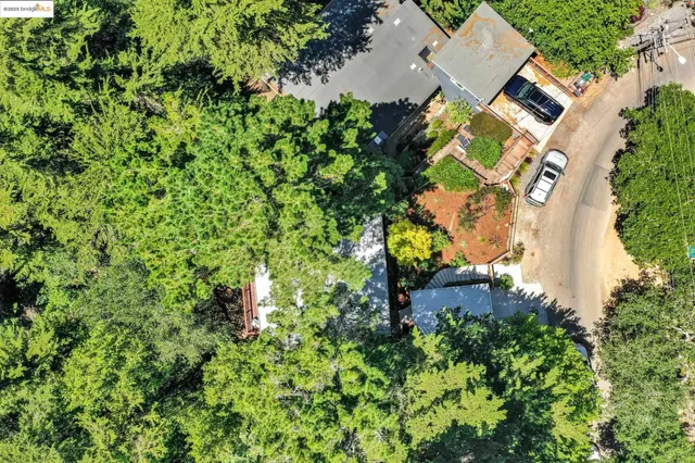 $849,000 | 2211 Arrowhead Drive, Oakland, CA 94611