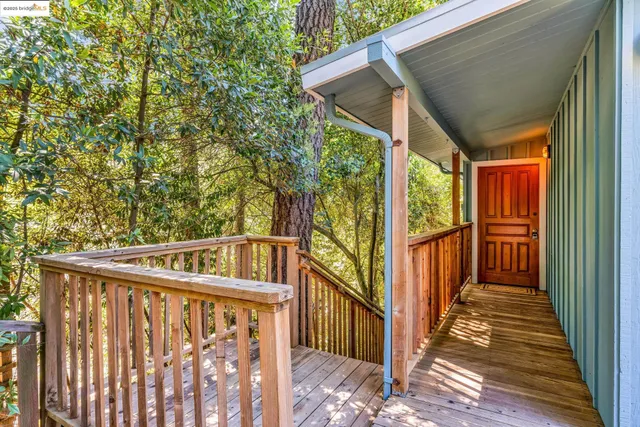 $849,000 | 2211 Arrowhead Drive, Oakland, CA 94611