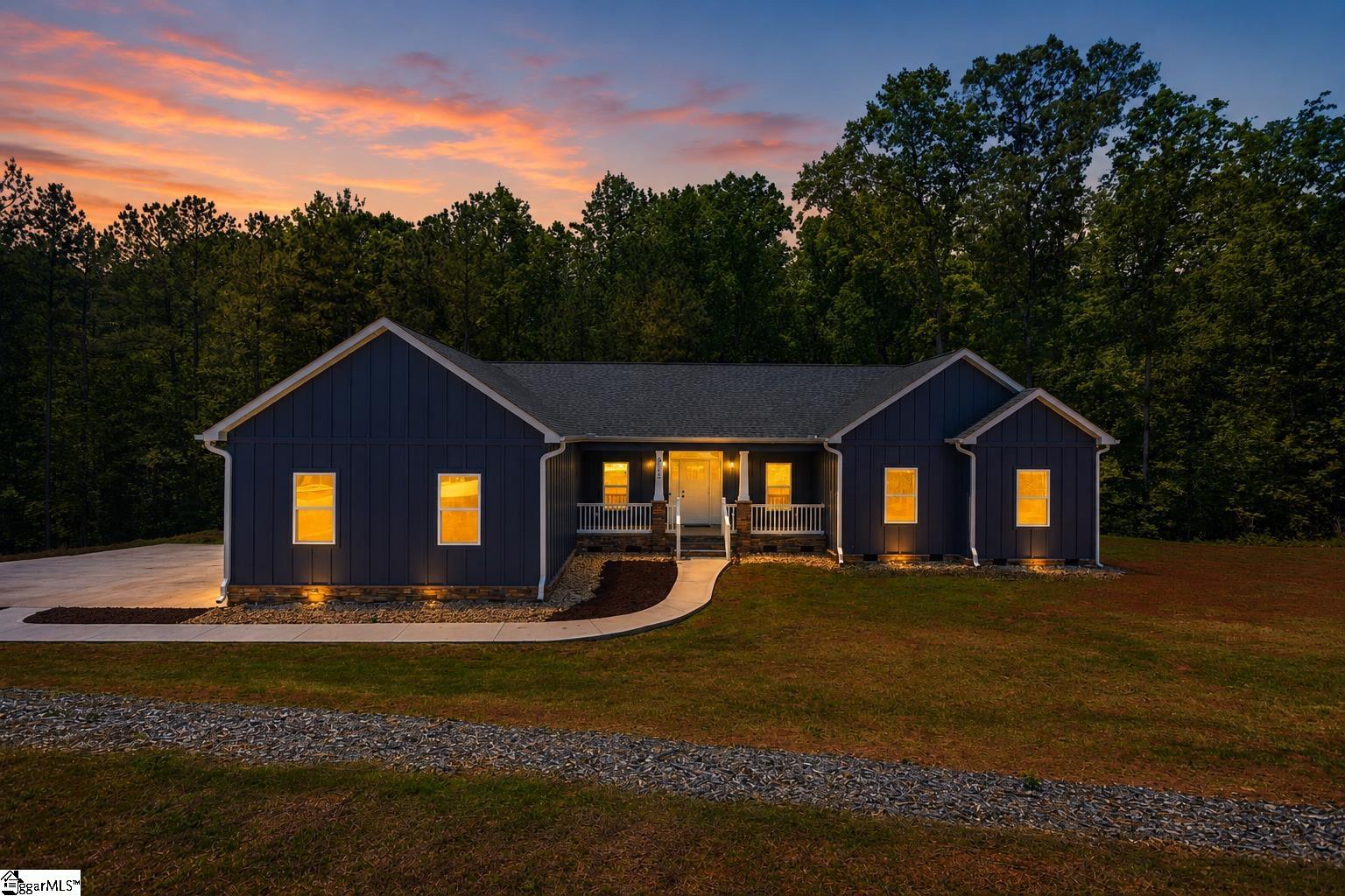 912 Watercrest Road West Union, SC 29696 - Photo 2 of 50