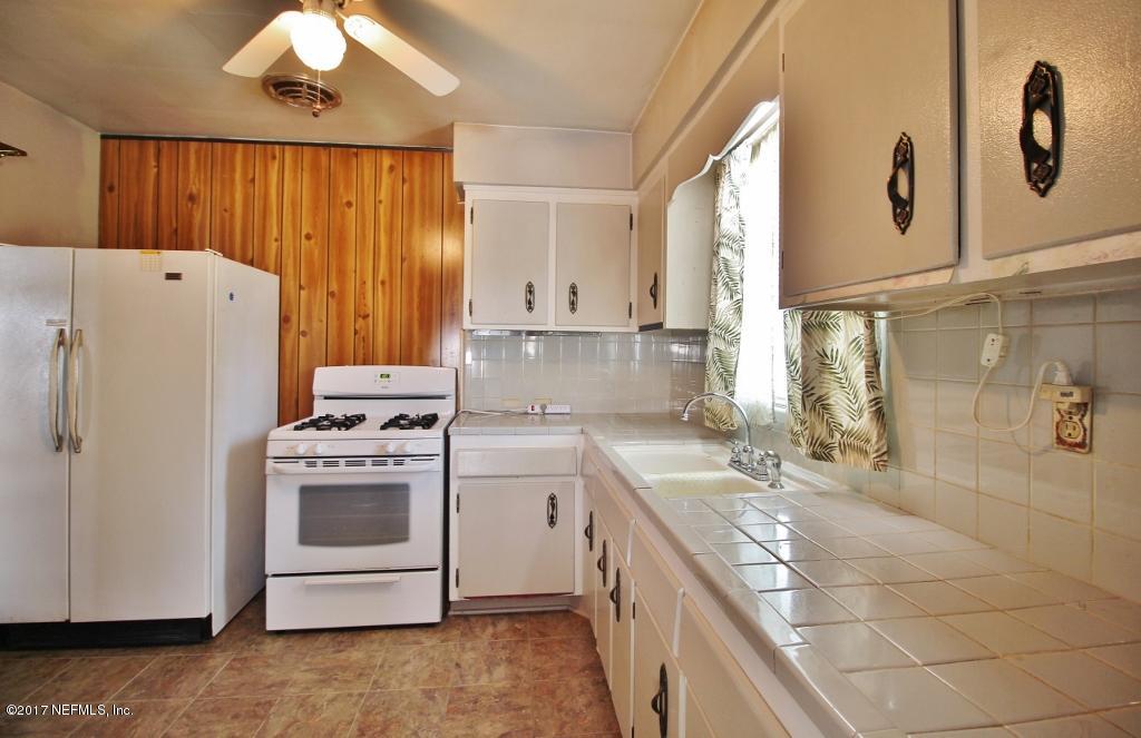7315 May Apple Road Jacksonville, FL 32211 - Photo 7 of 21 Kitchen - all appliances convey!