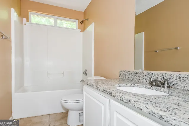 $1,555 | 203 London Drive, McDonough, GA 30253