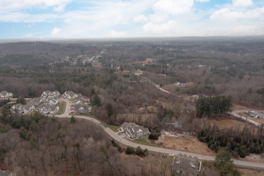 3 Hummingbird Way, Unit 3 Methuen, MA 01844 - Photo 30 of 36 a view of a city