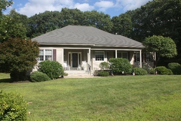 26 Ribero Drive Franklin, MA 02038 - Photo 2 of 36