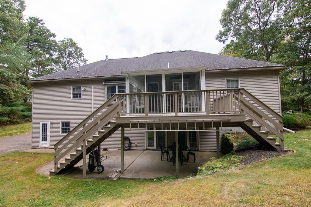 26 Ribero Drive Franklin, MA 02038 - Photo 3 of 36