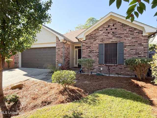 $225,000 | 110 Commonwealth Avenue, Brandon, MS 39047