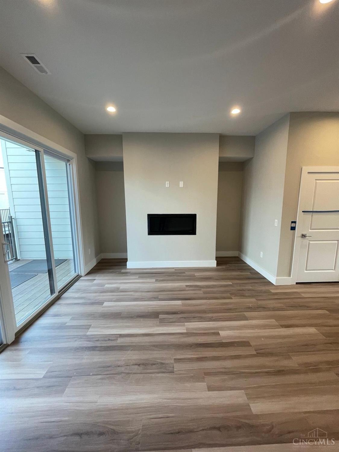 3906 Edwards Road, Unit B Cincinnati, OH 45209 - Photo 42 of 47