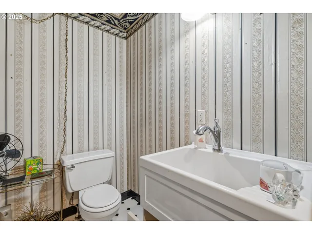 a picture of a room with a white wall