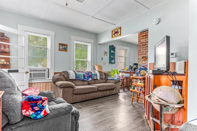 $899,000 | 32 Mill Street, Rochester, NH 03868