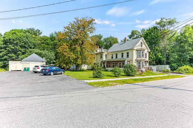 $899,000 | 32 Mill Street, Rochester, NH 03868