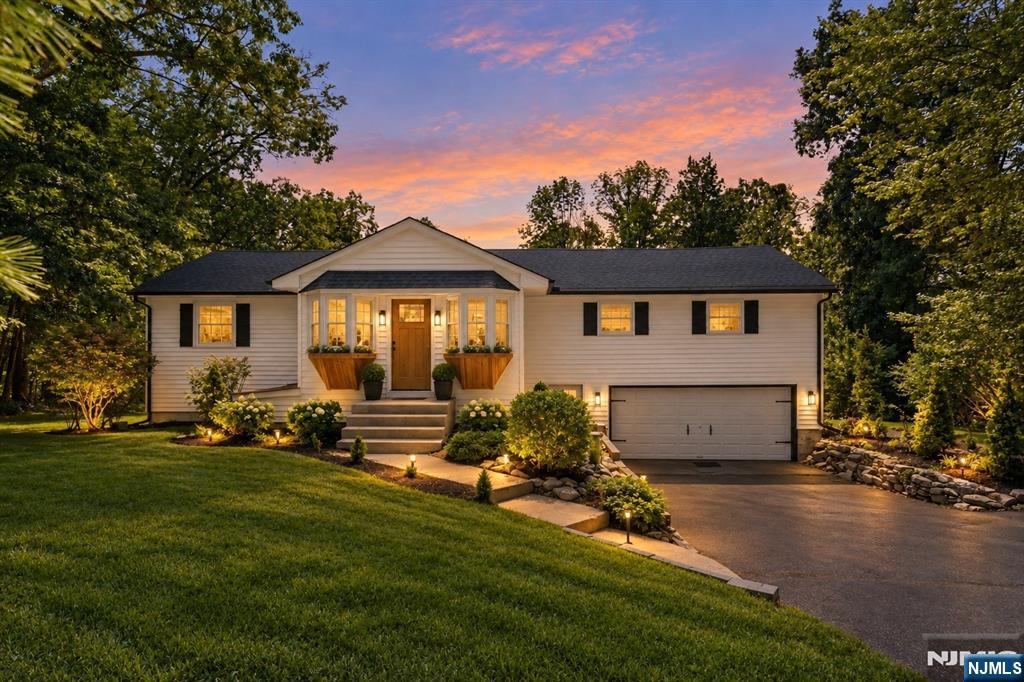 89 Ridge Road Branchville, NJ 07826 - Photo 1 of 37 Gallery Image 1
